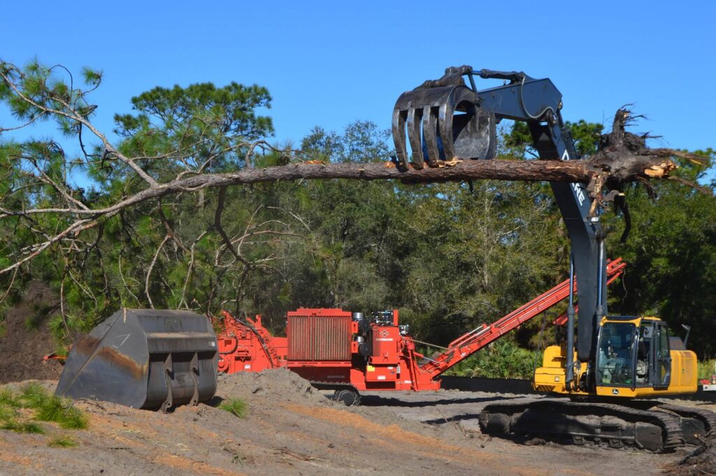 Greenacres Land Clearing-Pro Tree Trimming & Removal Team of Greenacres